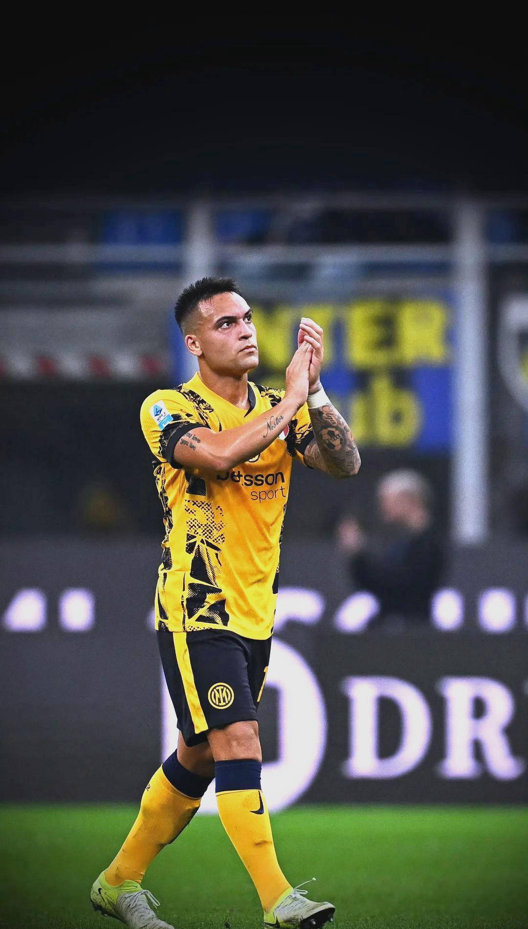 再見 國際米蘭！ “大核”正式宣布其離開！意大利國際中場+才華橫溢的射手